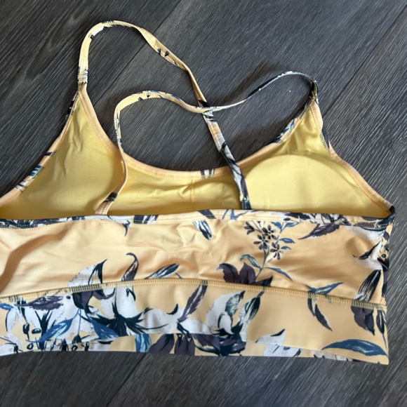 Floral Hurley sports bra - Picture 3 of 3